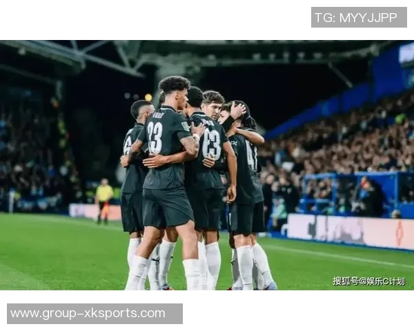 谢林汉姆称赞热刺中卫组合范德芬与罗梅罗为英超顶尖之选